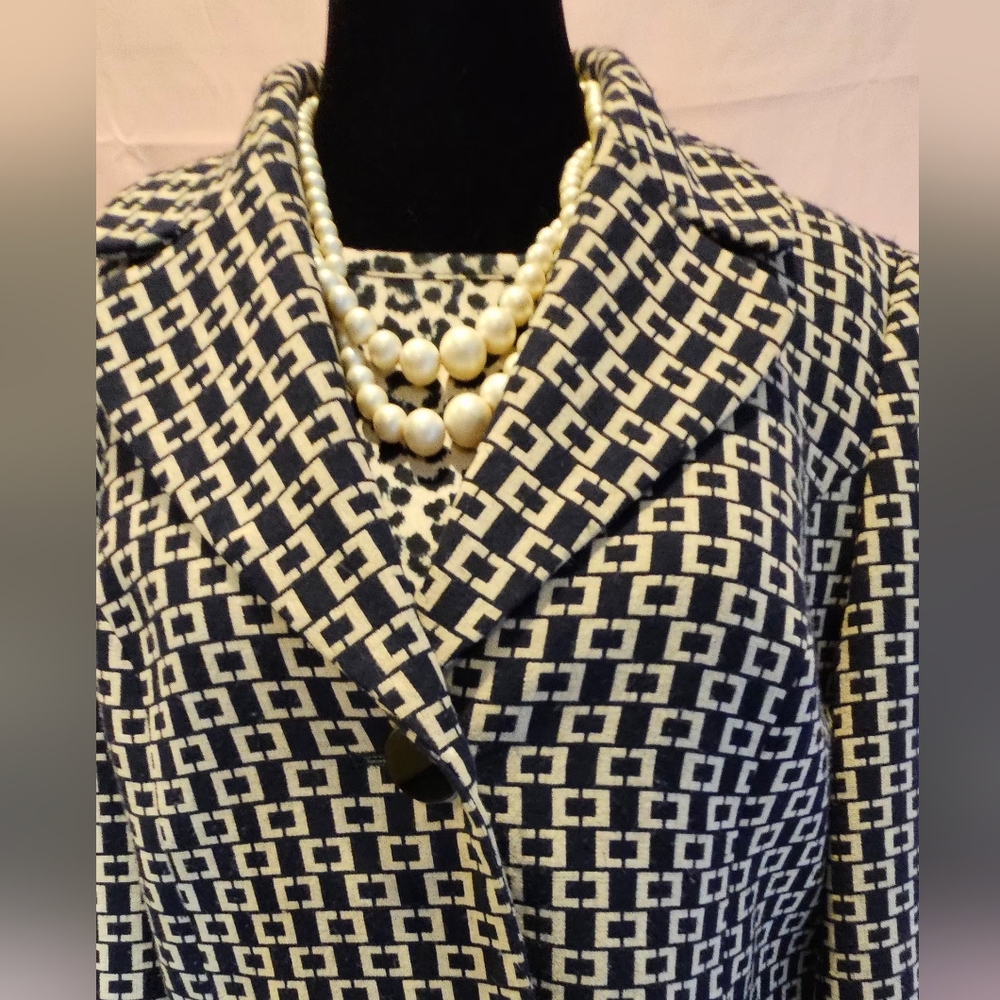 Ann Taylor LOFT Geometric Wool Blend Double Breasted Jacket Size 8 - Picture 5 of 12